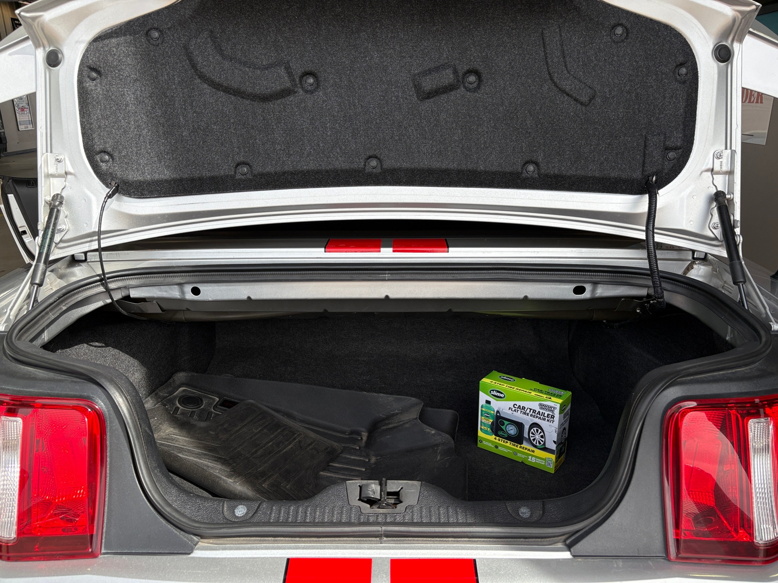Thumbnail: 2011 Ford Mustang - 6