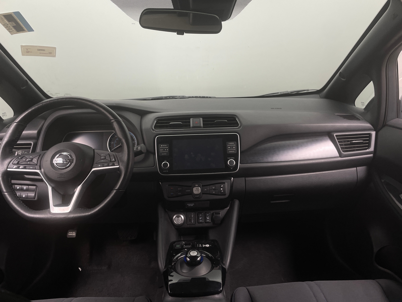 Thumbnail: 2022 Nissan Leaf - 3