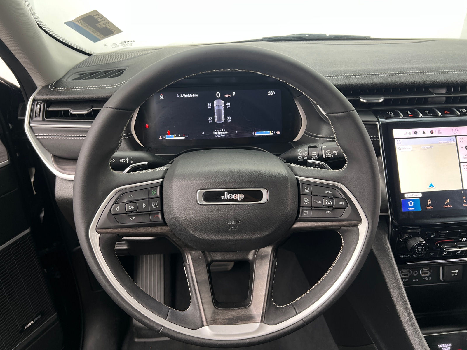 Thumbnail: 2023 Jeep Grand Cherokee - 4