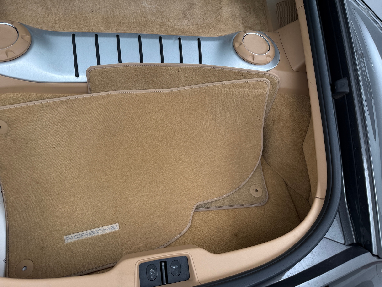 Thumbnail: 2016 Porsche Cayman - 5