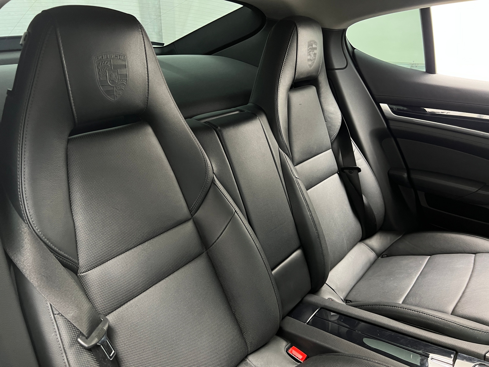 Thumbnail: 2016 Porsche Panamera - 5