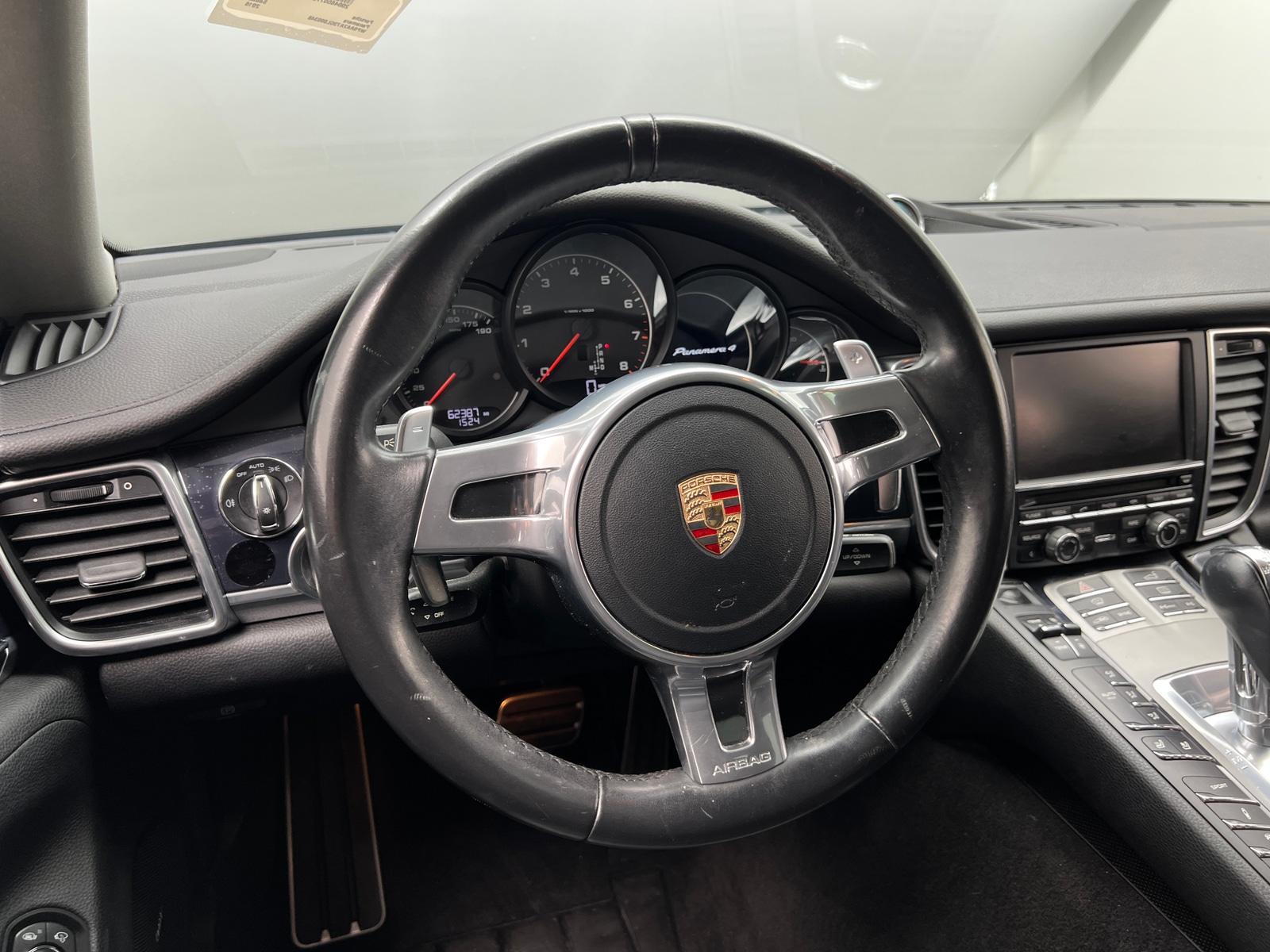 Thumbnail: 2016 Porsche Panamera - 4