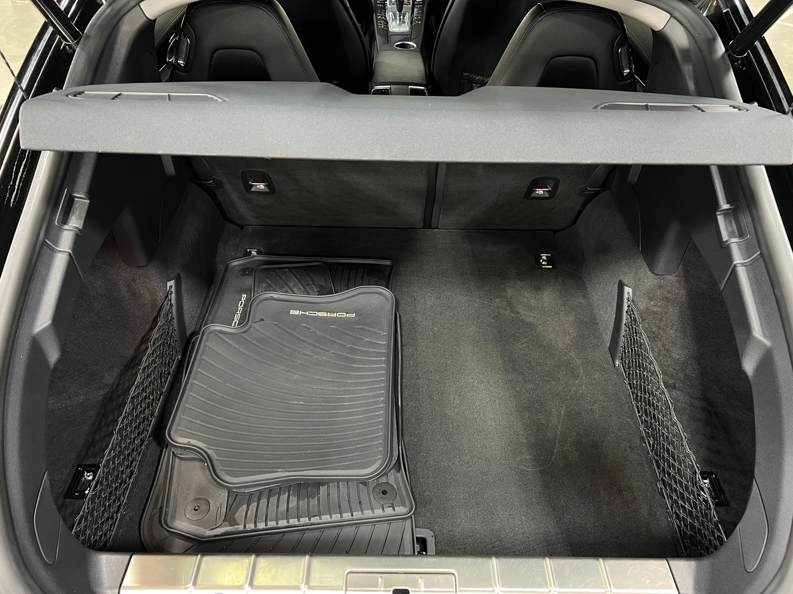 Thumbnail: 2016 Porsche Panamera - 6