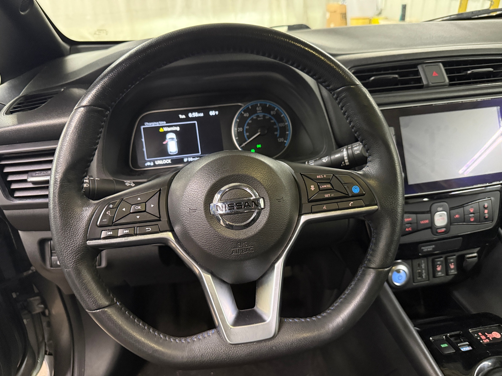 Thumbnail: 2021 Nissan Leaf - 5