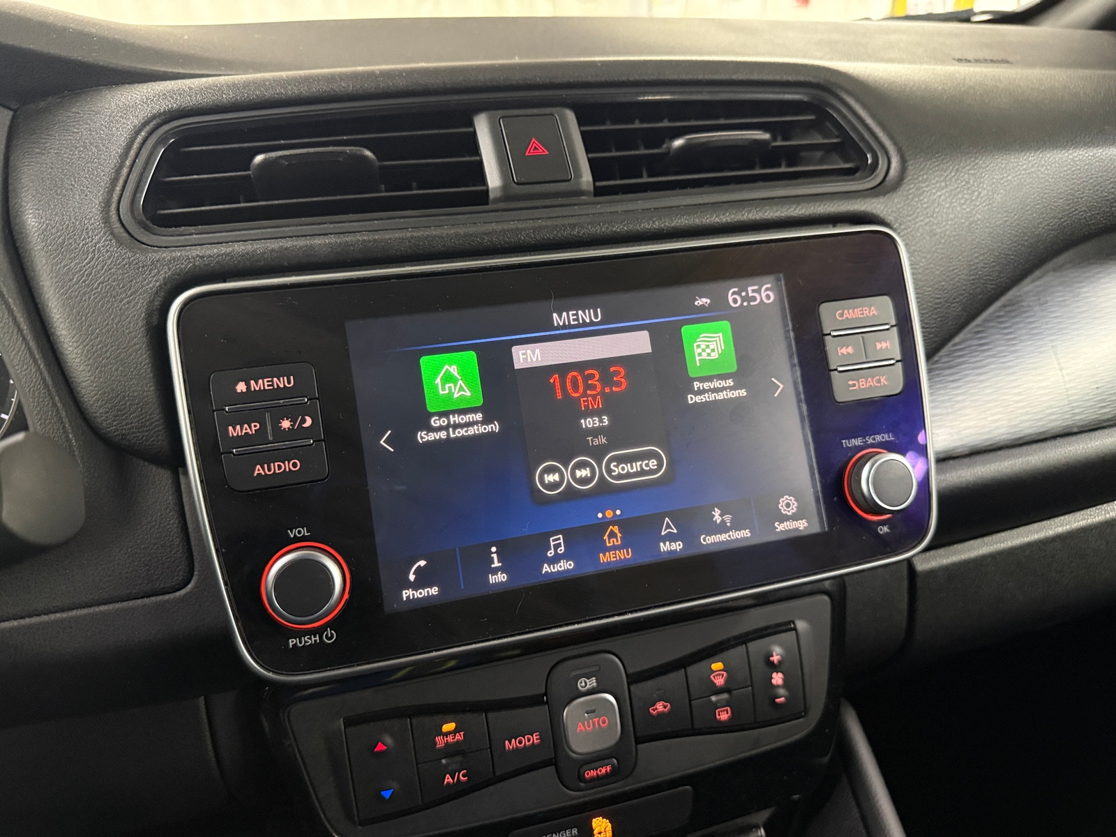 Thumbnail: 2021 Nissan Leaf - 4