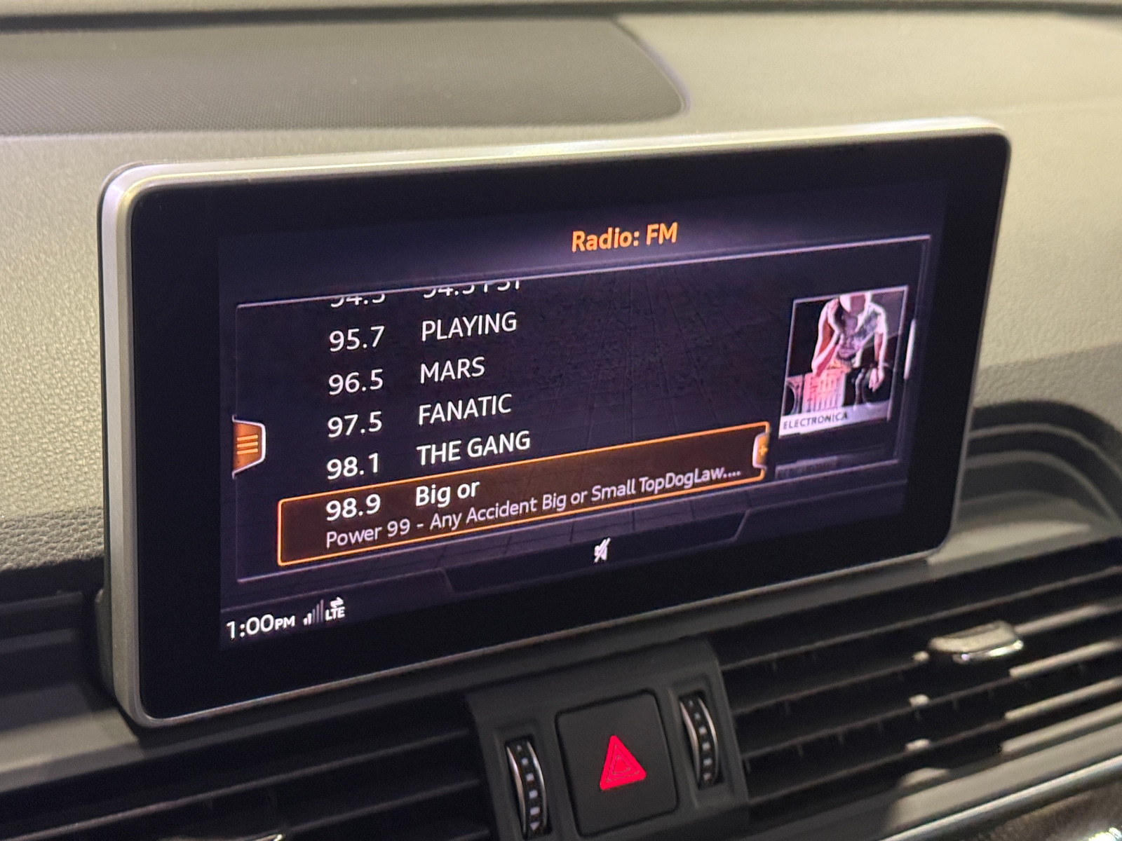 Thumbnail: 2019 Audi SQ5 - 3