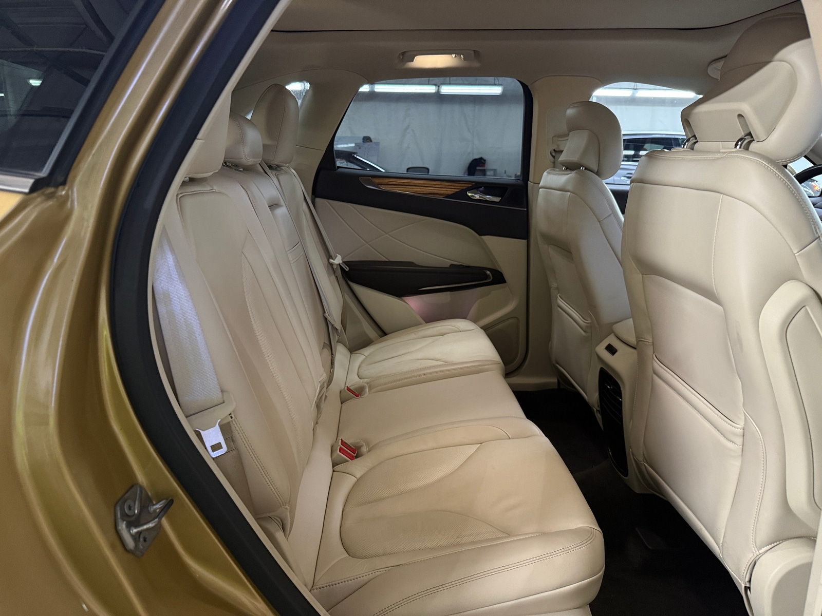 Thumbnail: 2015 Lincoln MKC - 5