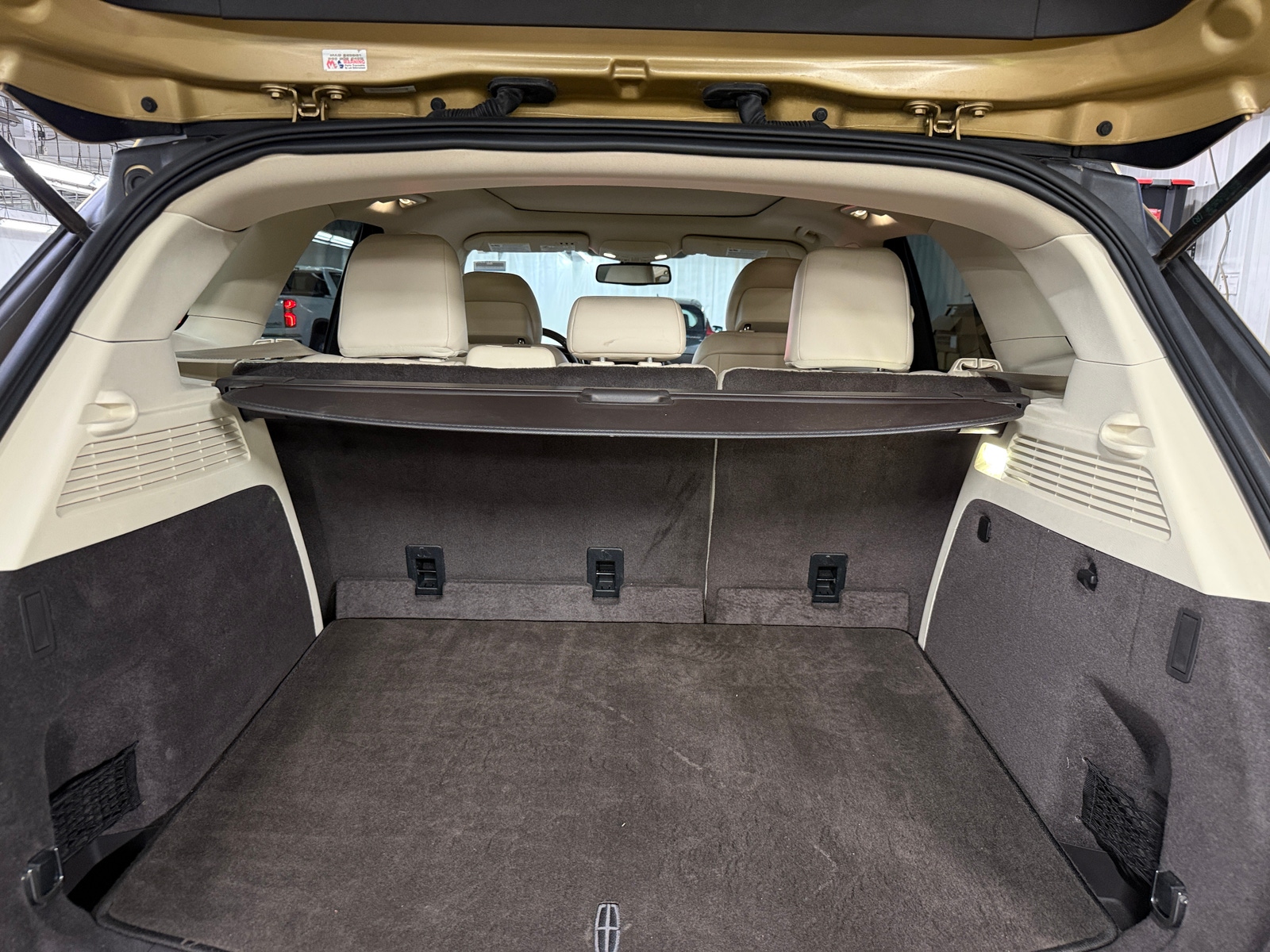 Thumbnail: 2015 Lincoln MKC - 6