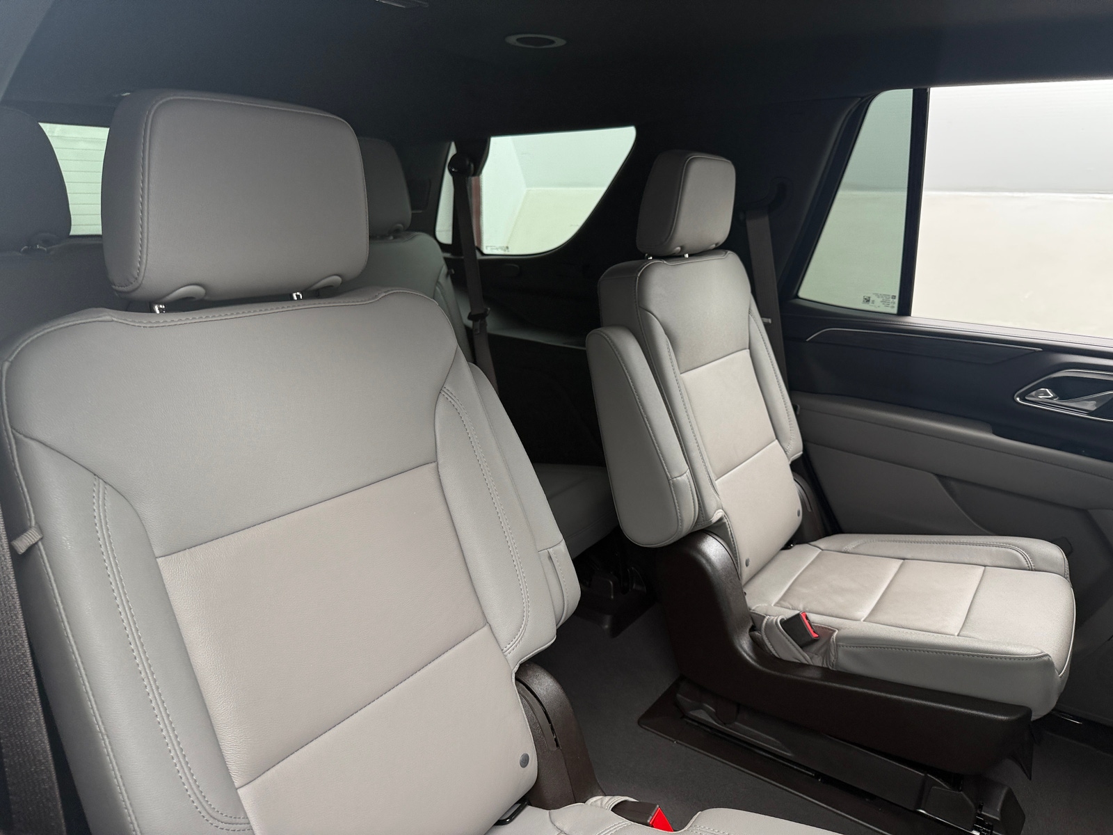 Thumbnail: 2023 Chevrolet Tahoe - 5