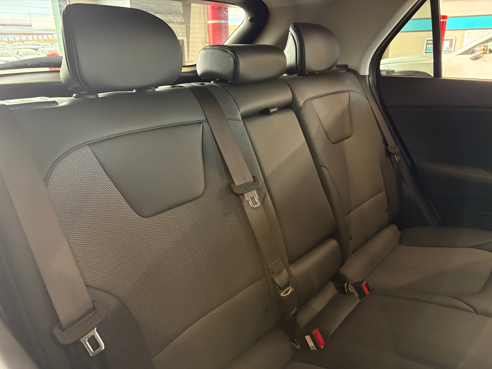 Thumbnail: 2025 Kia Niro - 5