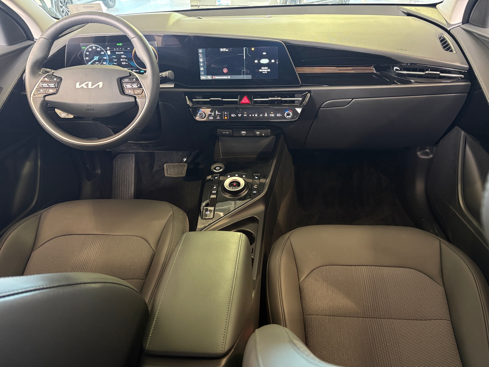 Thumbnail: 2025 Kia Niro - 2