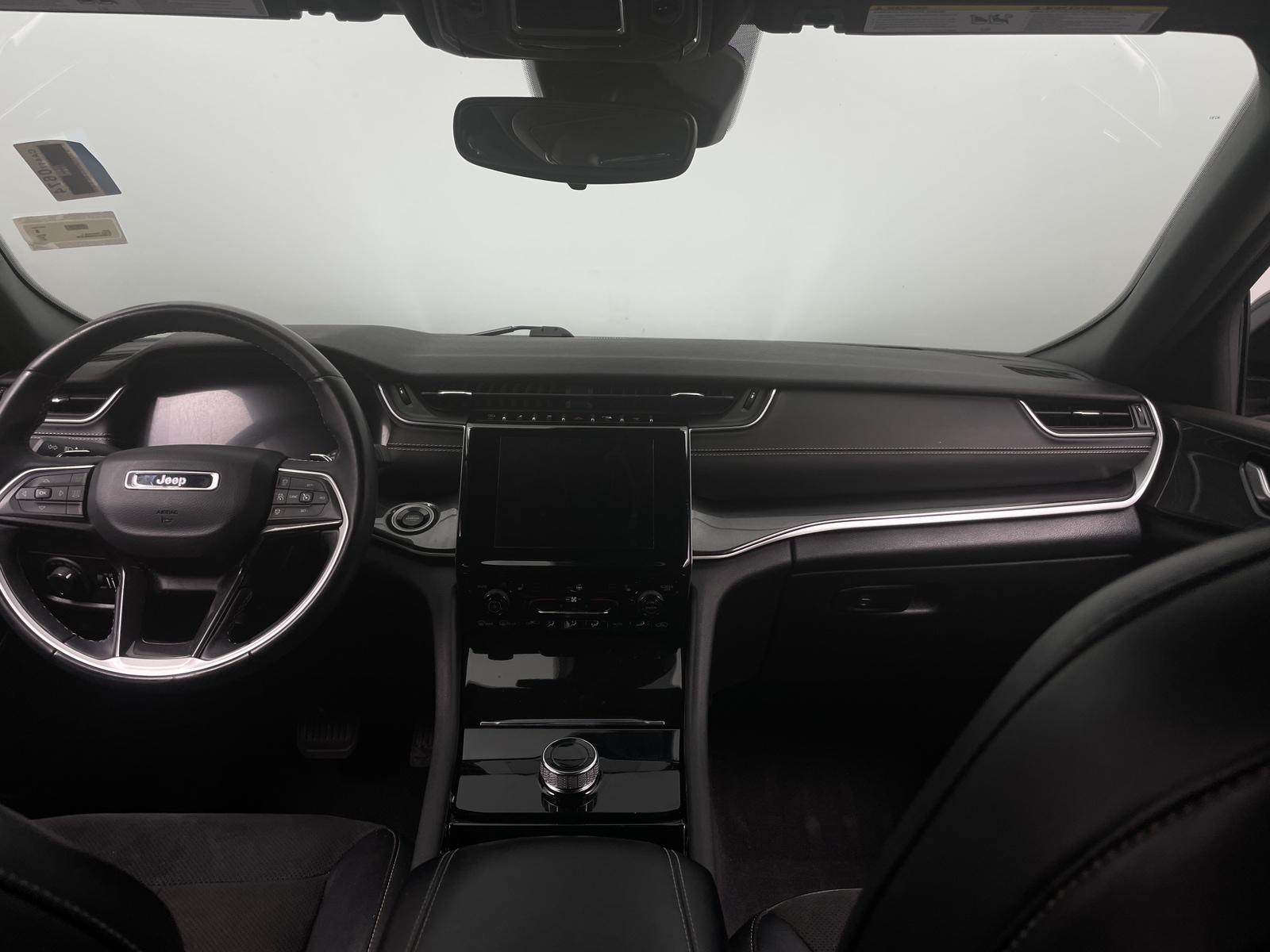 Thumbnail: 2022 Jeep Grand Cherokee L - 2