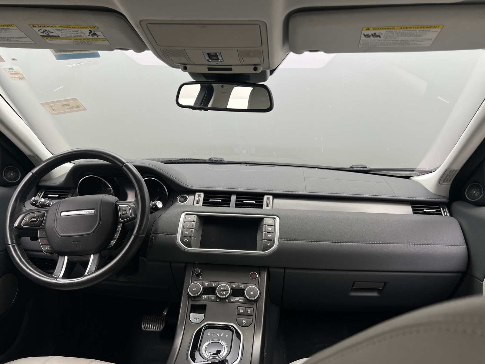 Thumbnail: 2018 Land Rover Range Rover Evoque - 3