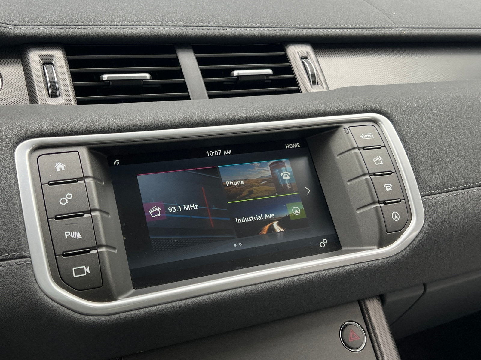 Thumbnail: 2018 Land Rover Range Rover Evoque - 4