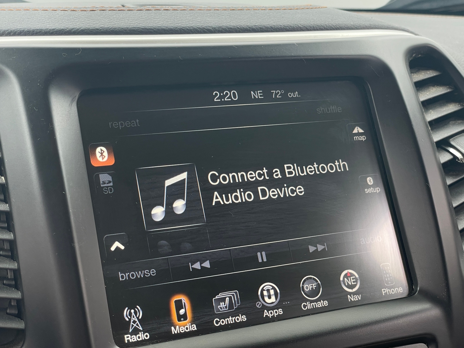 Thumbnail: 2018 Jeep Cherokee - 3