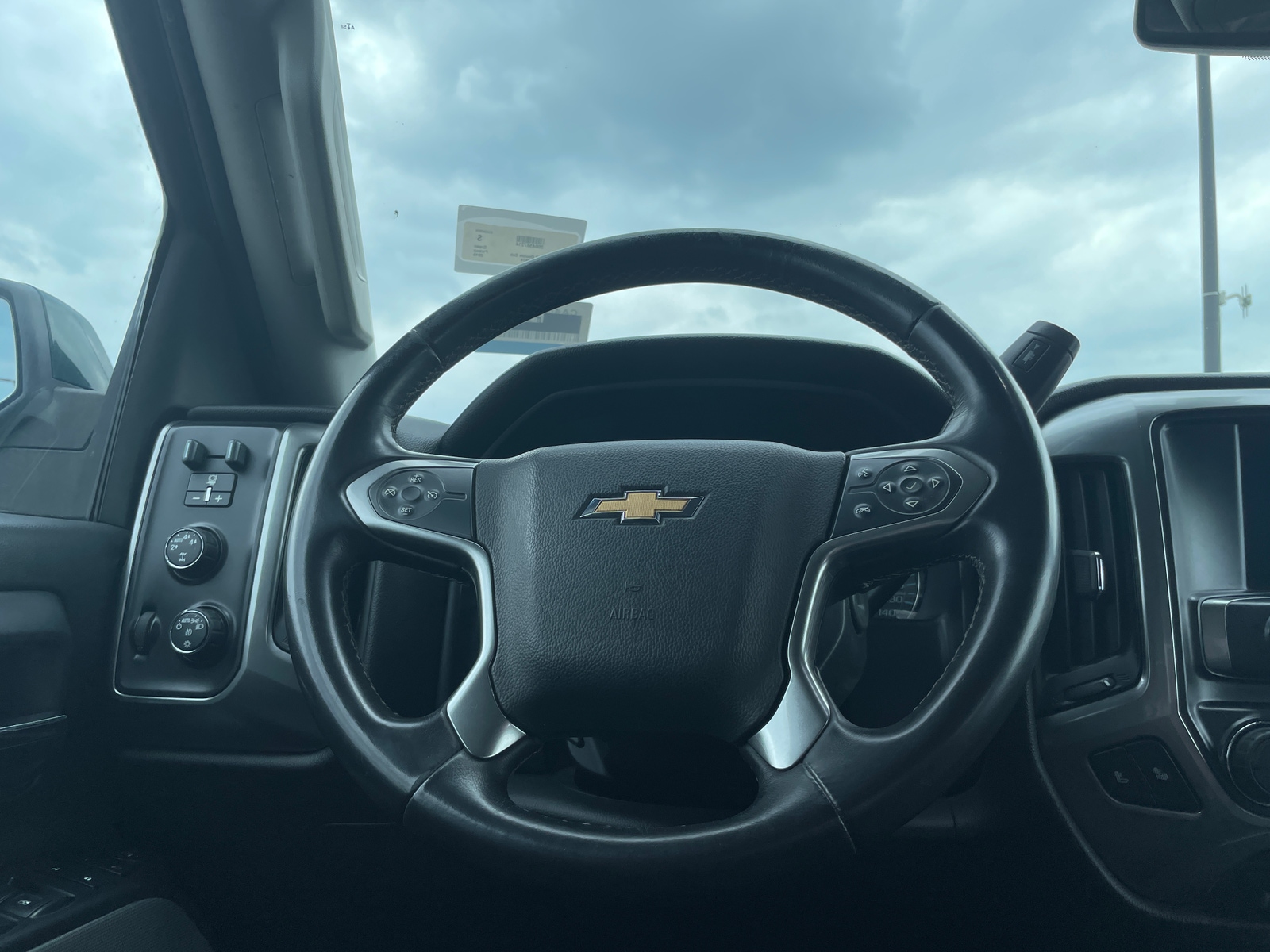 Thumbnail: 2015 Chevrolet Silverado 1500 - 5