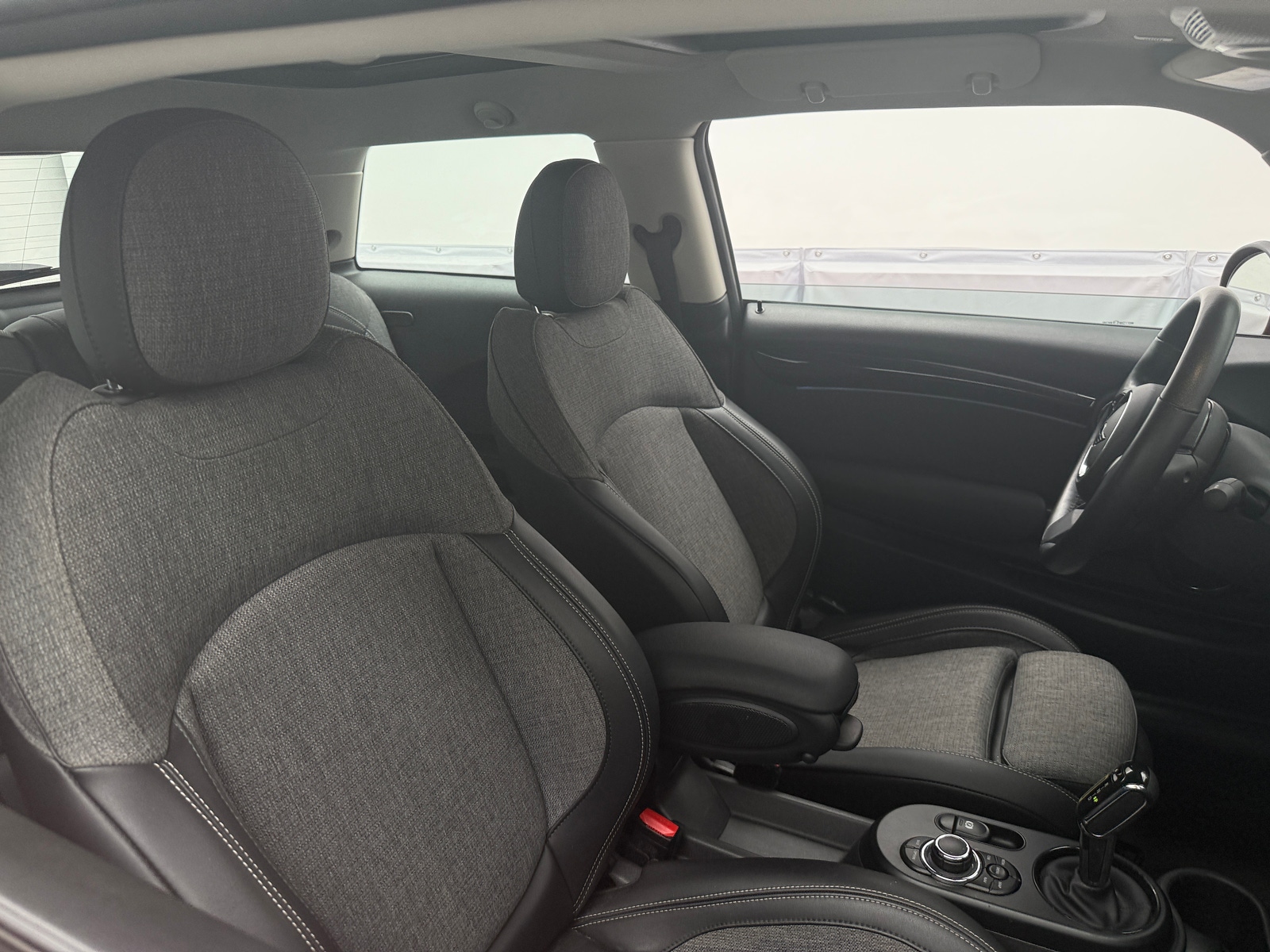 Thumbnail: 2022 MINI Cooper Hardtop - 2