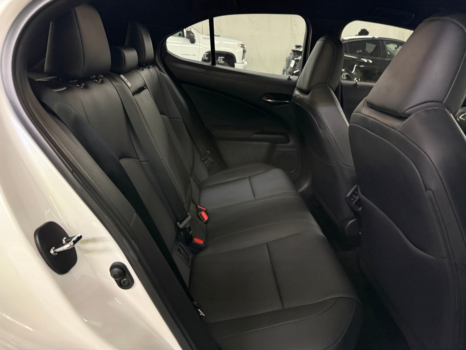 Thumbnail: 2021 Lexus UX - 5