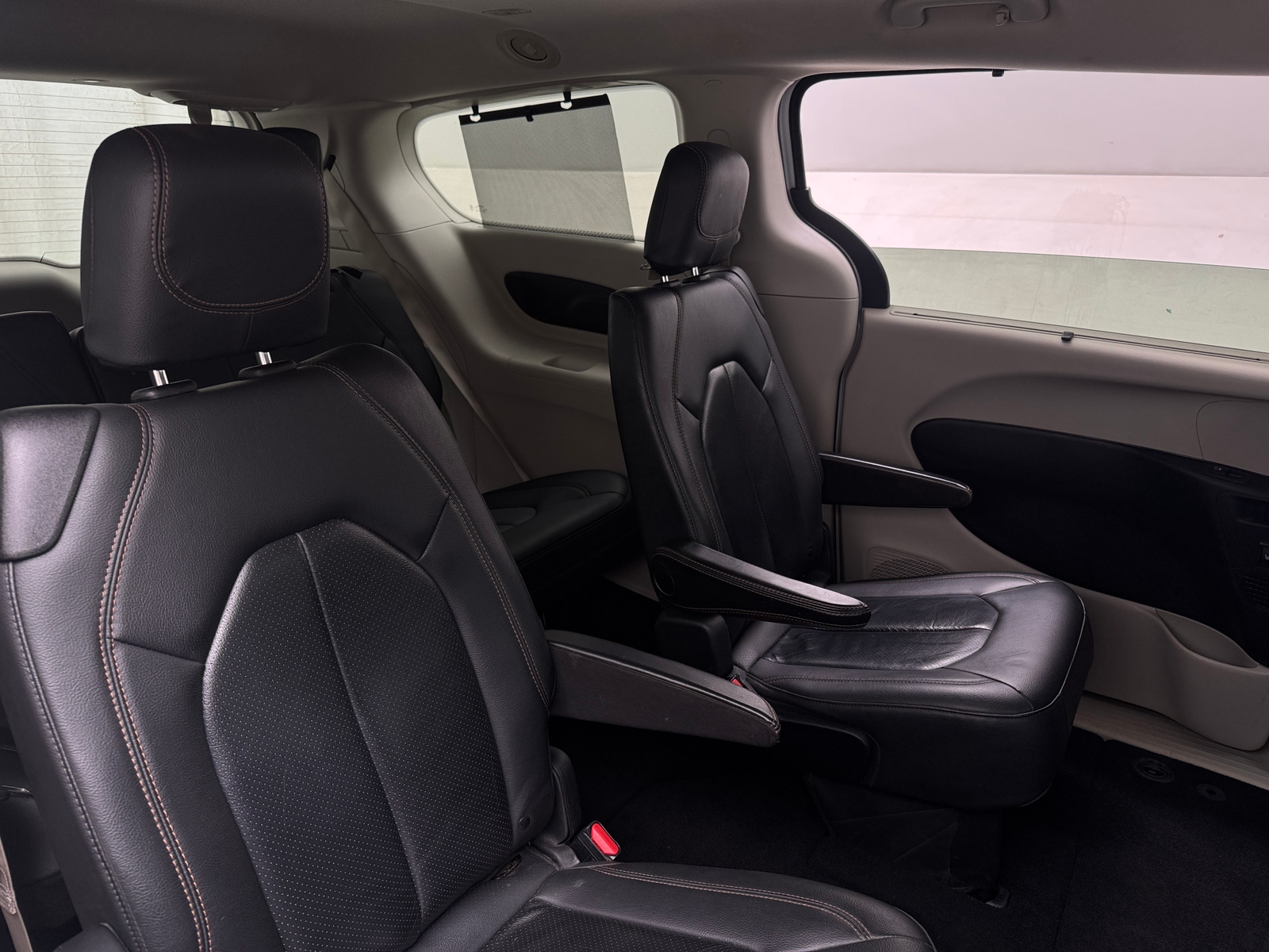 Thumbnail: 2020 Chrysler Pacifica - 5