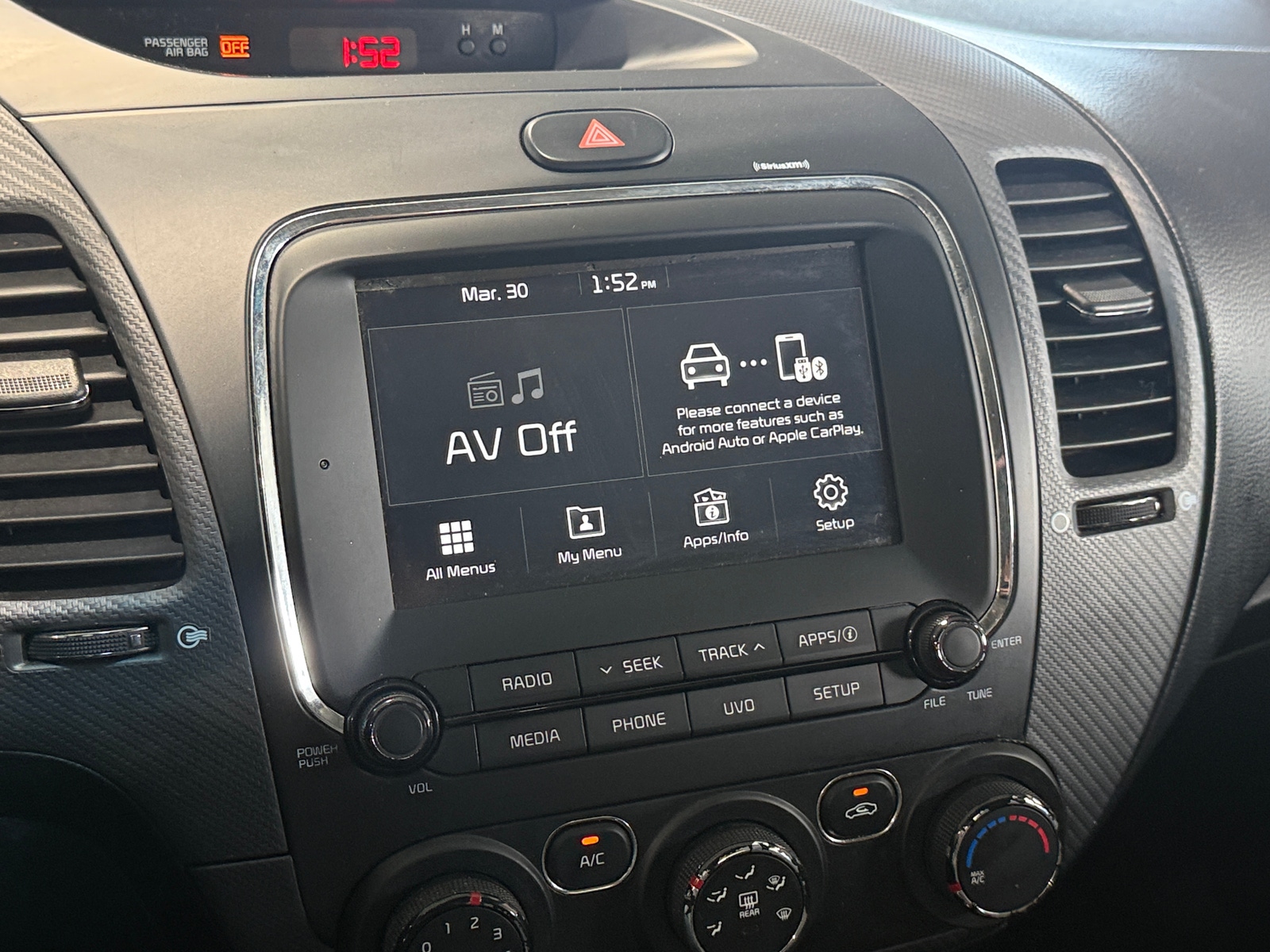 Thumbnail: 2018 Kia Forte - 4