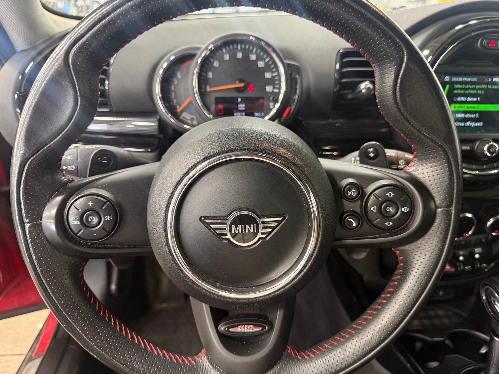 Thumbnail: 2019 MINI Cooper Clubman - 4