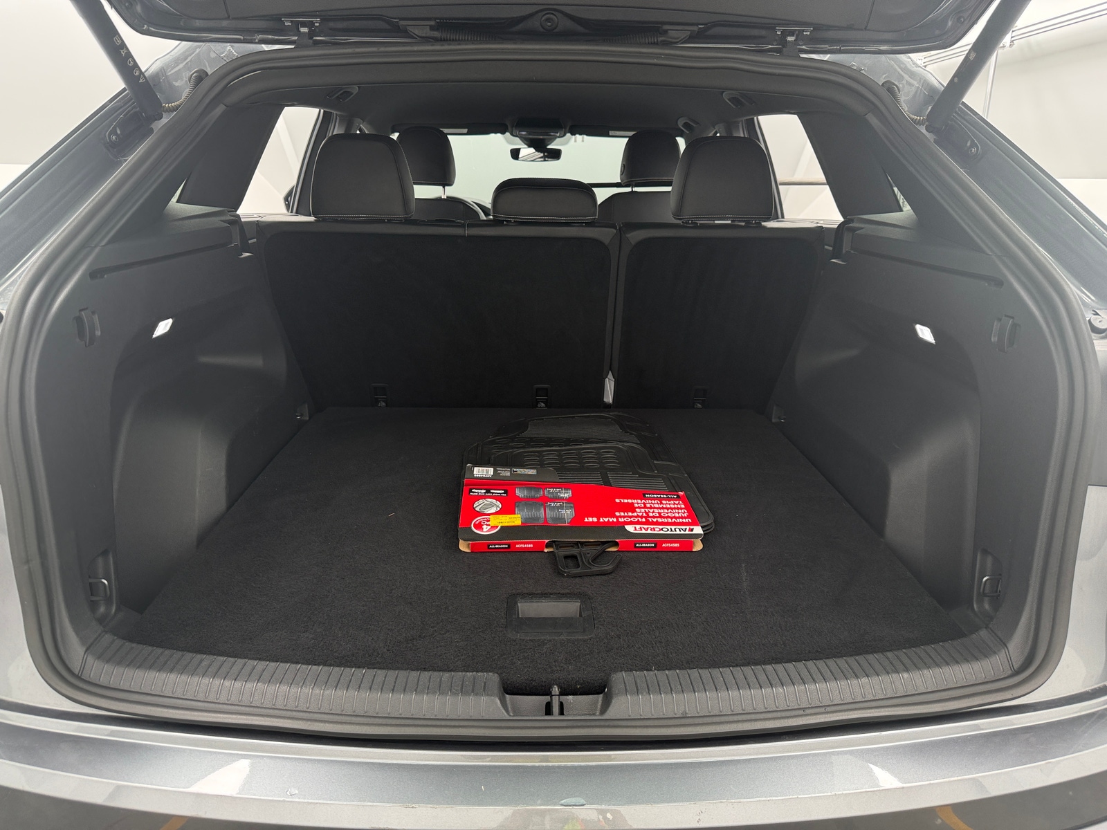 Thumbnail: 2025 Volkswagen Atlas - 6