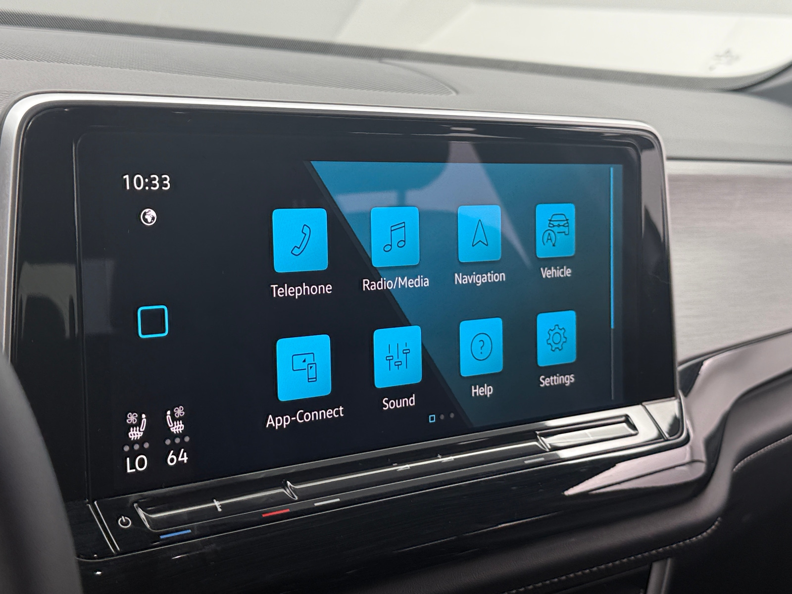 Thumbnail: 2025 Volkswagen Atlas - 3