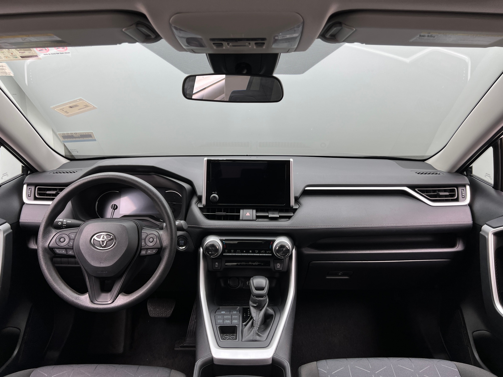 Thumbnail: 2025 Toyota RAV4 - 3