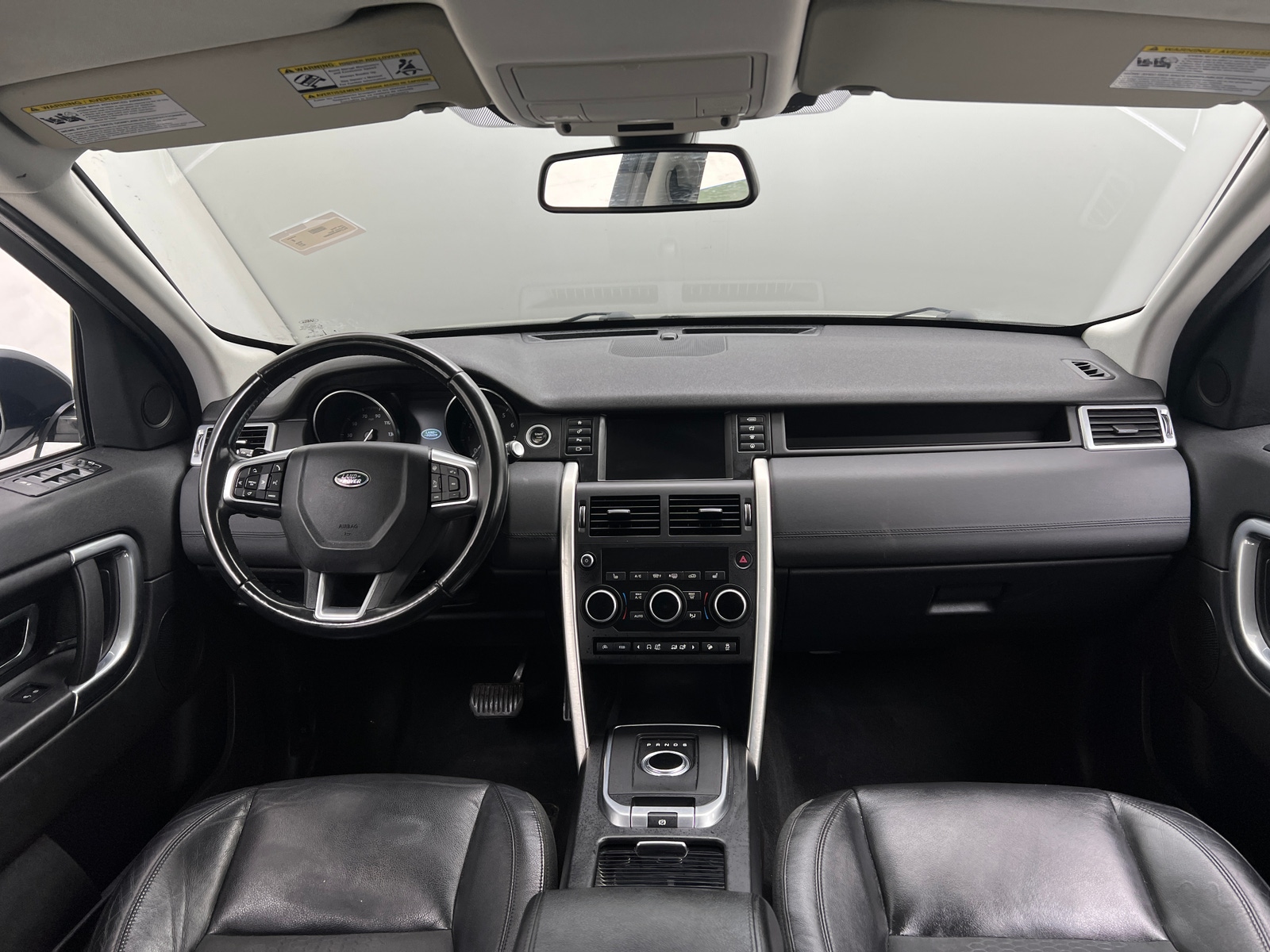 Thumbnail: 2017 Land Rover Discovery Sport - 2