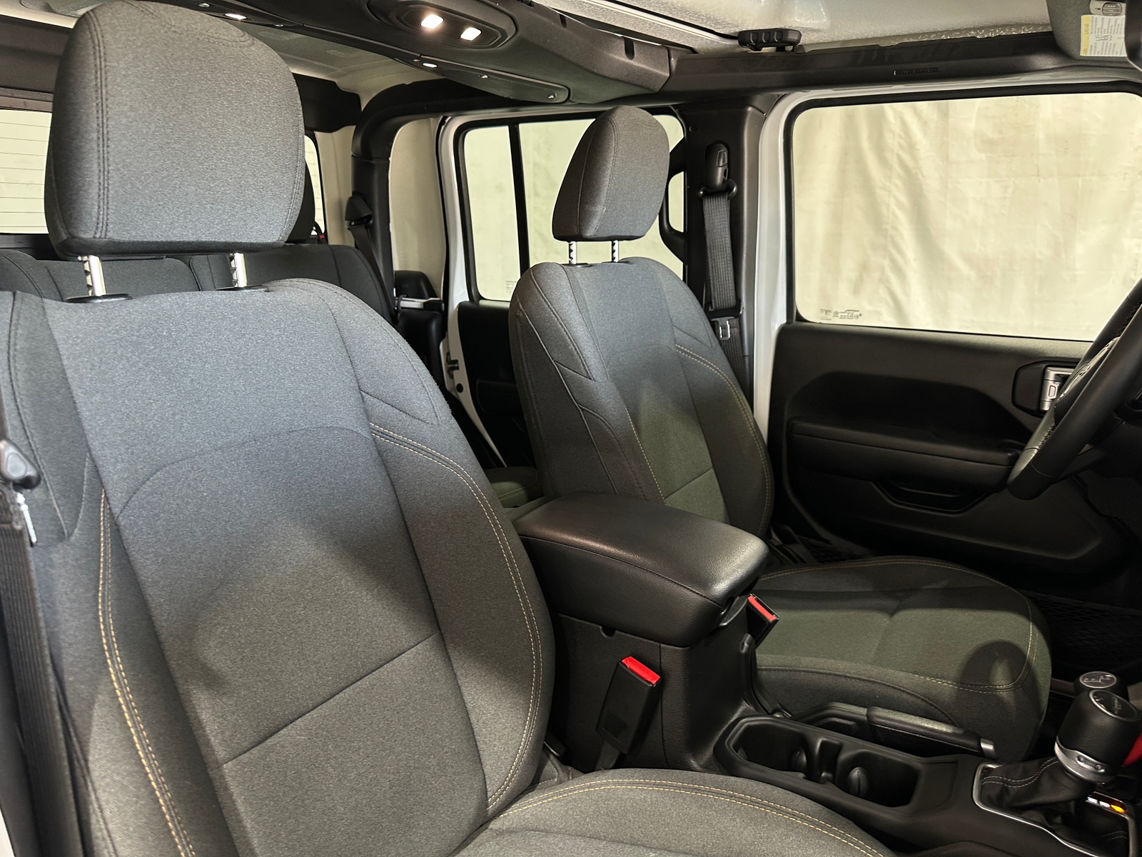 Thumbnail: 2024 Jeep Gladiator - 2