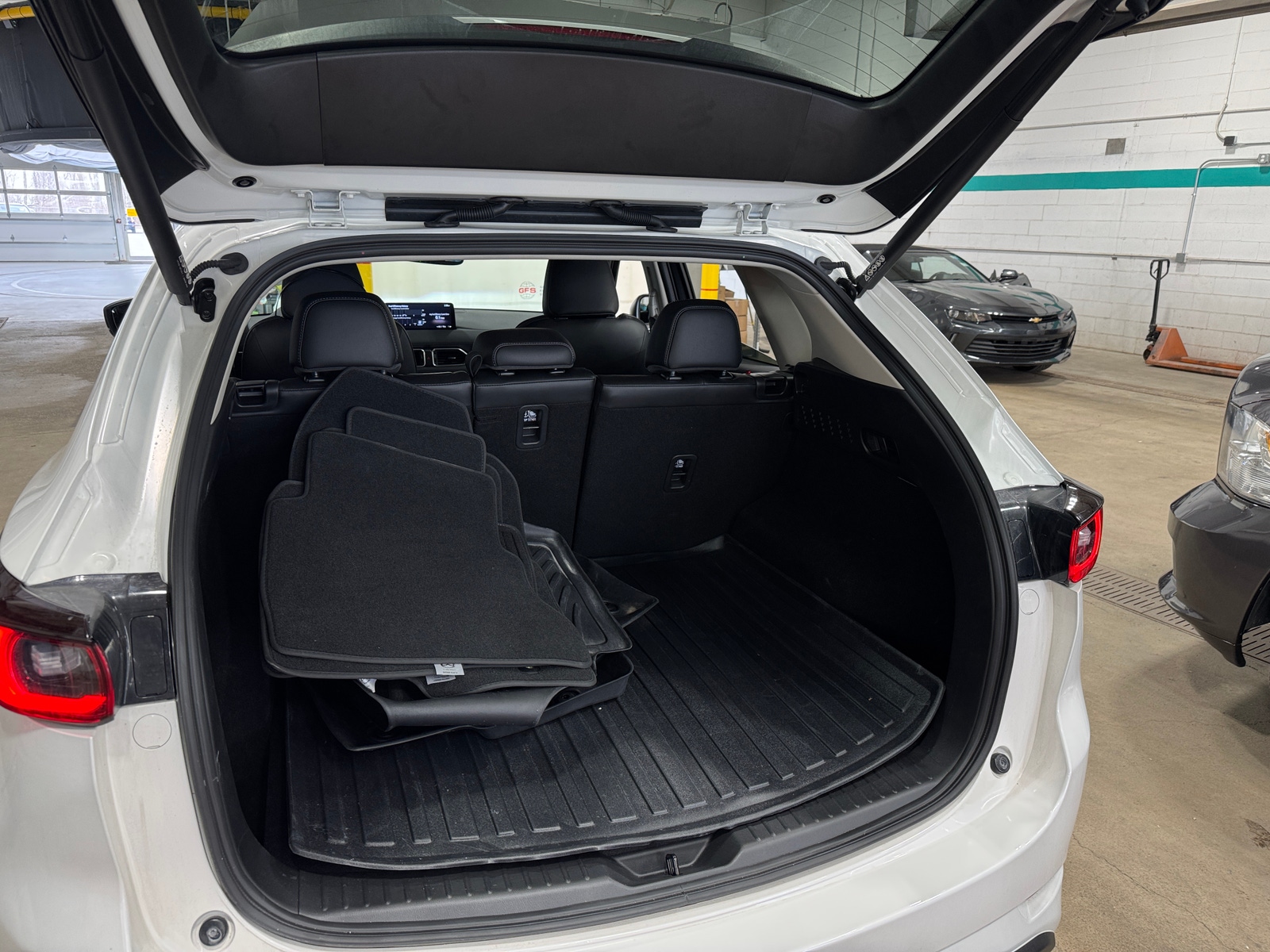 Thumbnail: 2025 Mazda CX-5 - 6