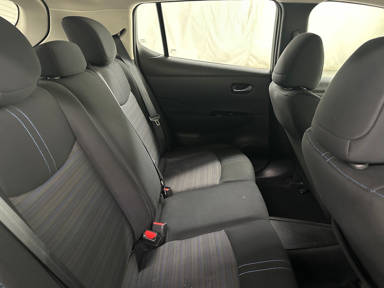 Thumbnail: 2023 Nissan Leaf - 6