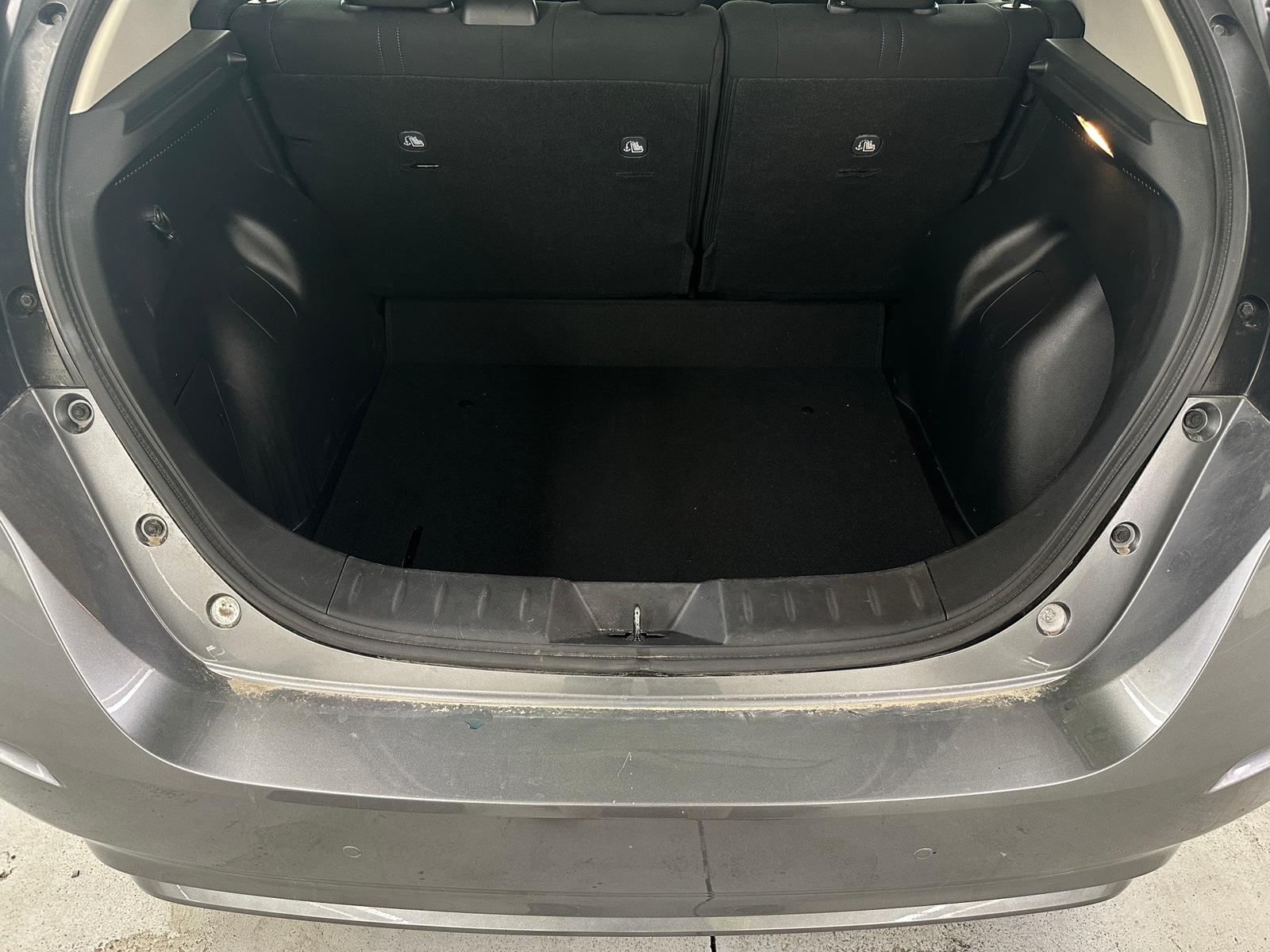 Thumbnail: 2023 Nissan Leaf - 7