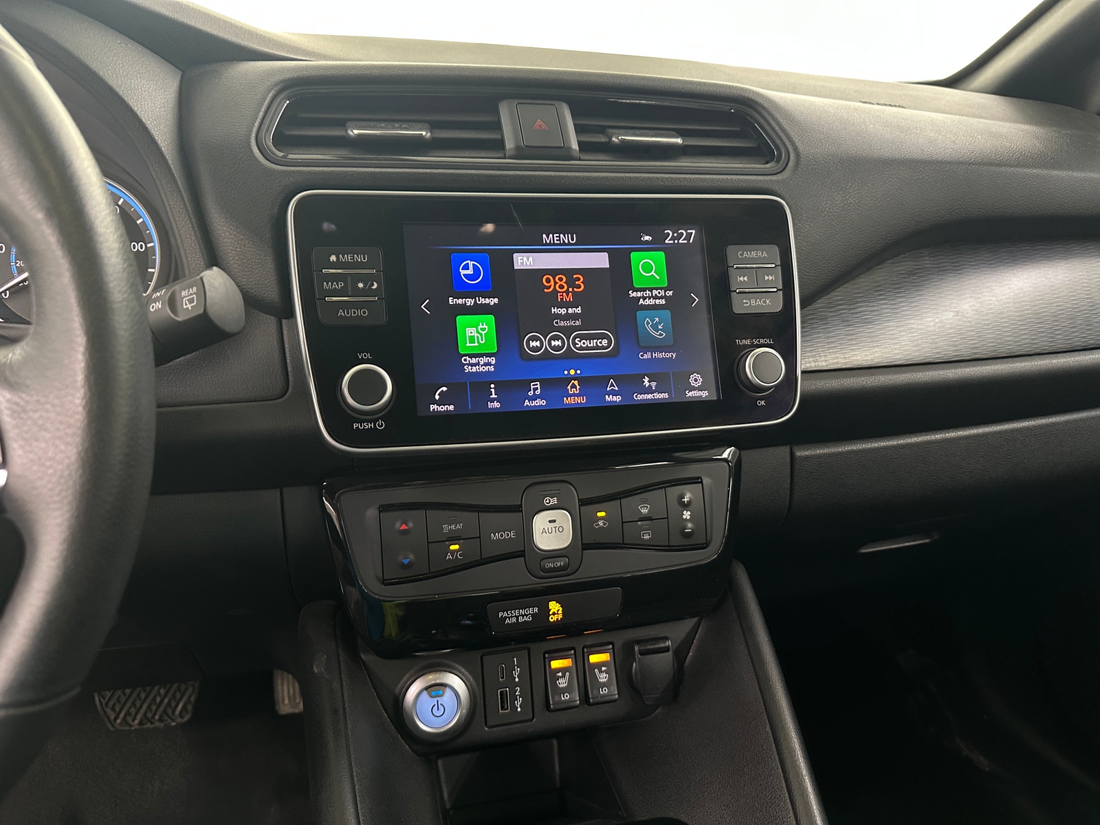 Thumbnail: 2023 Nissan Leaf - 4