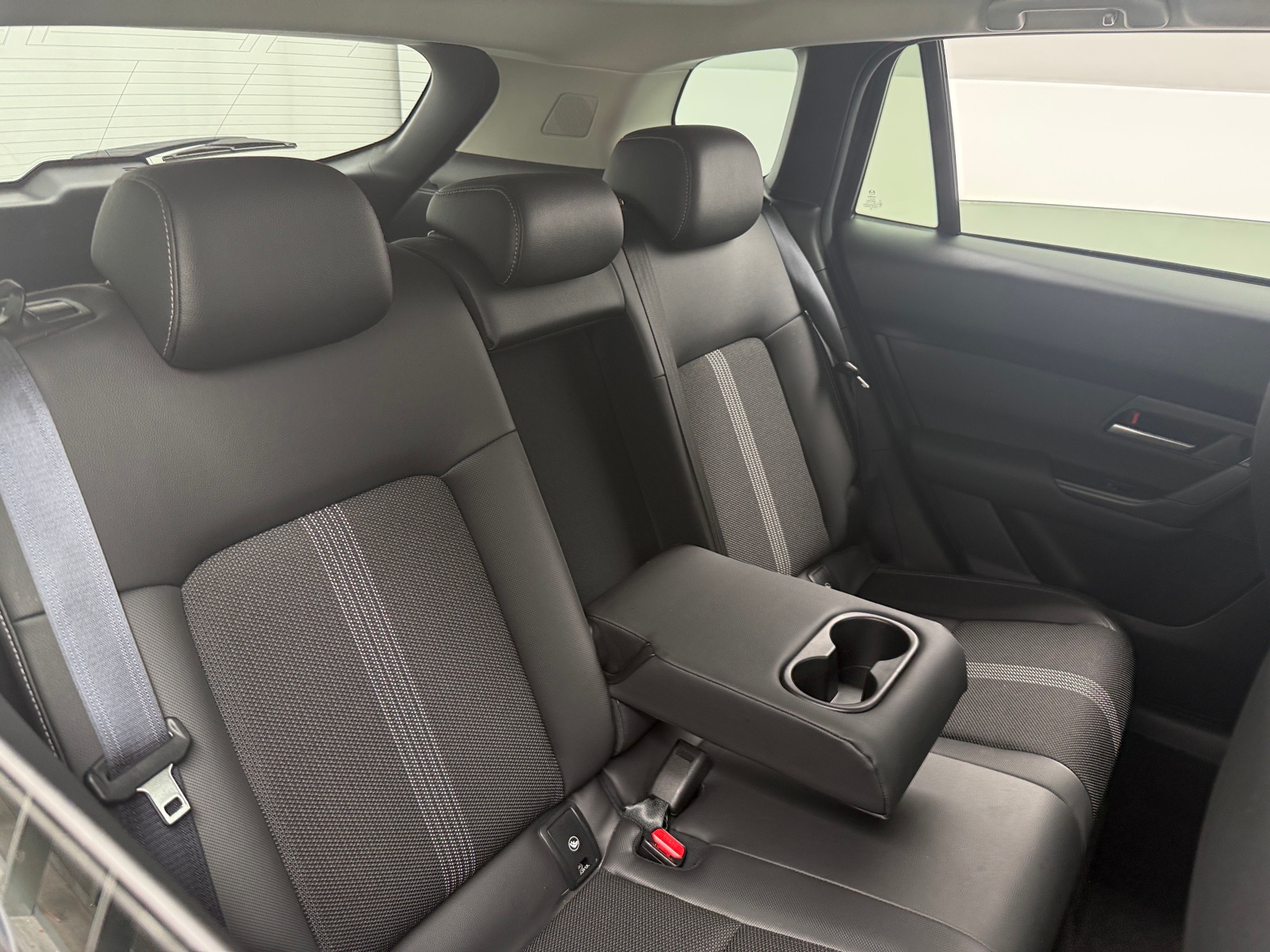 Thumbnail: 2025 Mazda CX-50 - 5