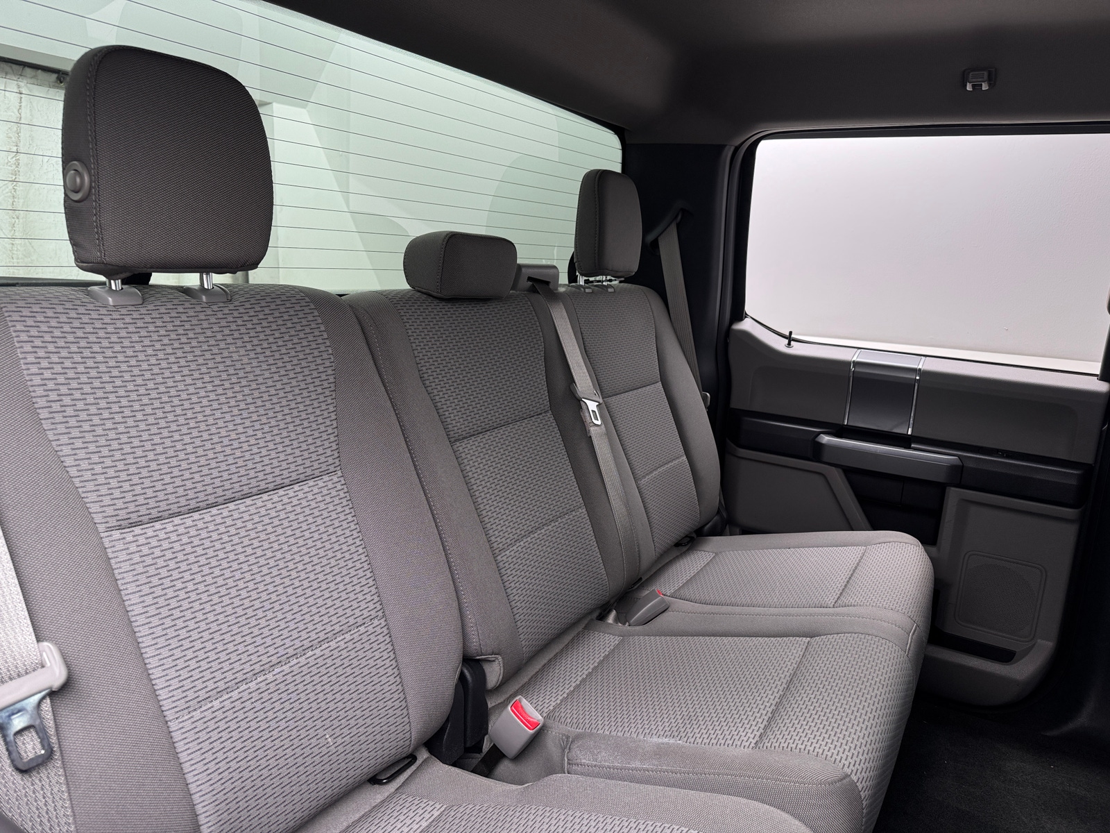 Thumbnail: 2017 Ford Econoline - 6