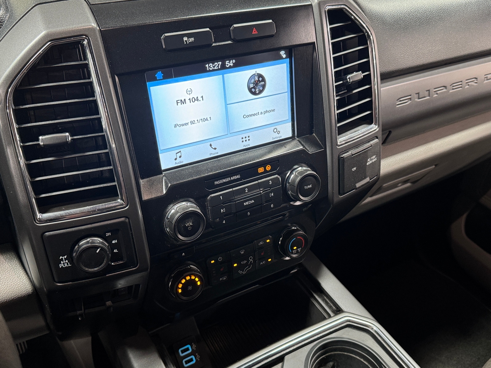 Thumbnail: 2017 Ford Econoline - 4