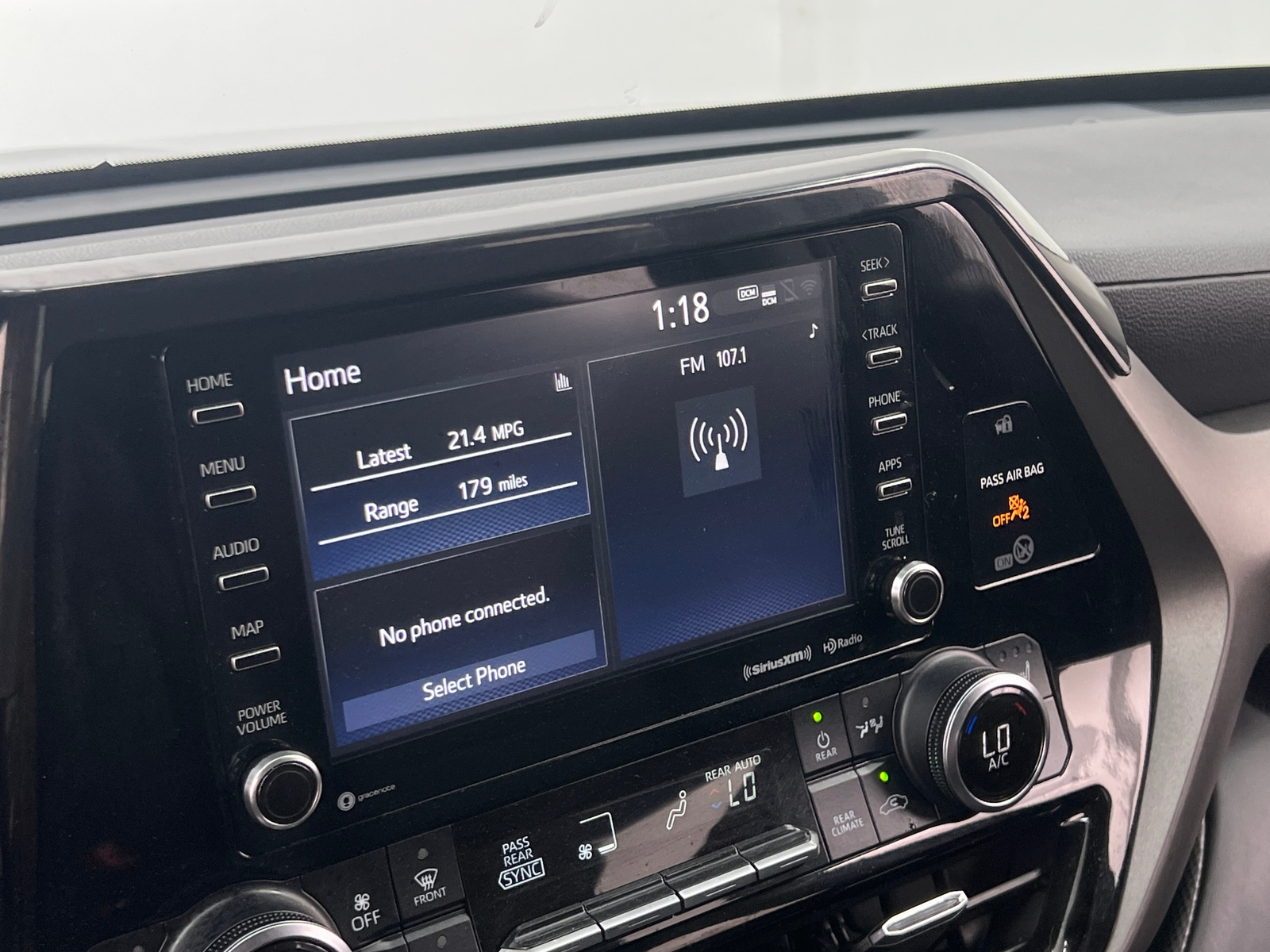 Thumbnail: 2022 Toyota Highlander - 3