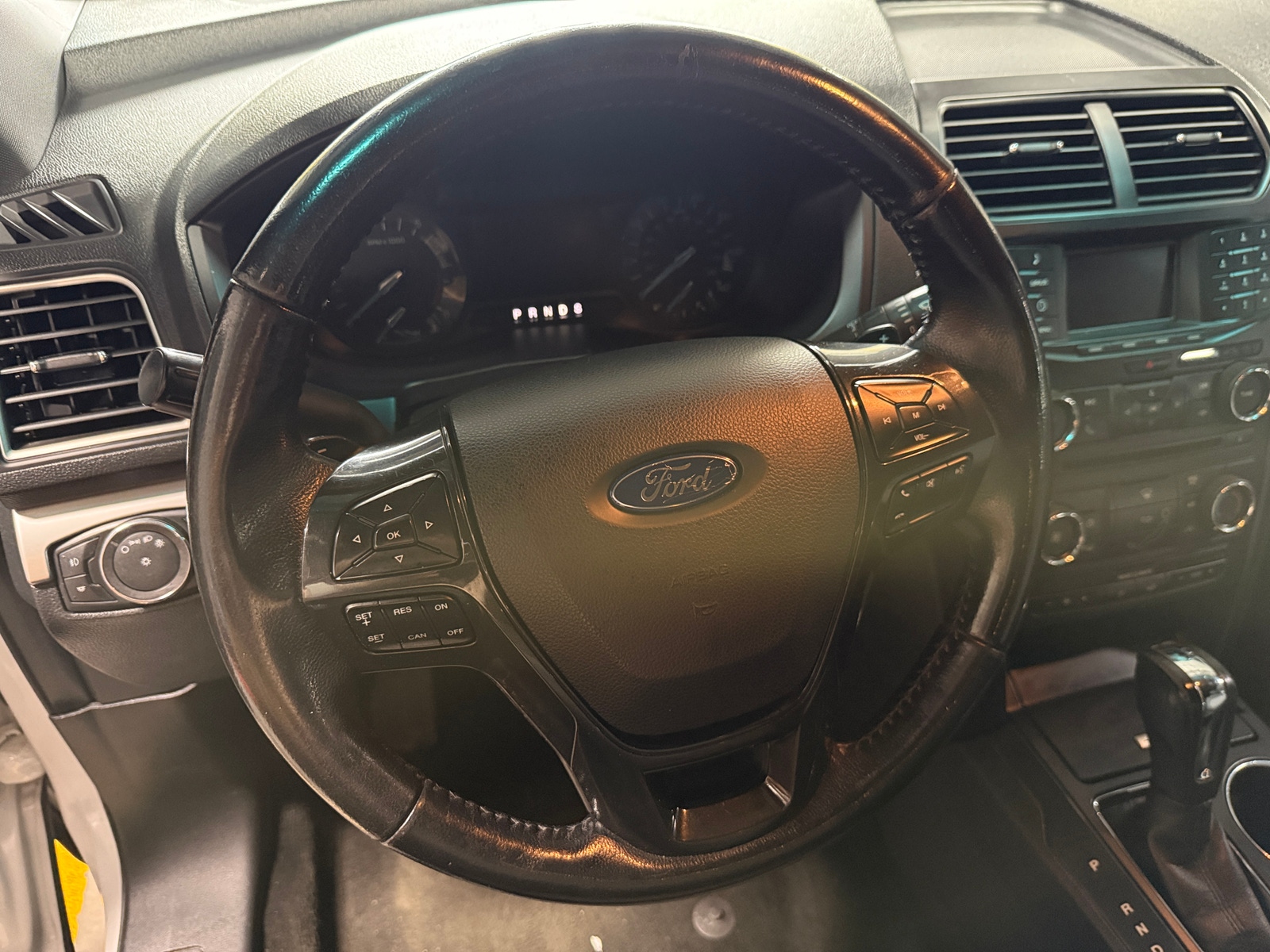 Thumbnail: 2016 Ford Explorer - 5