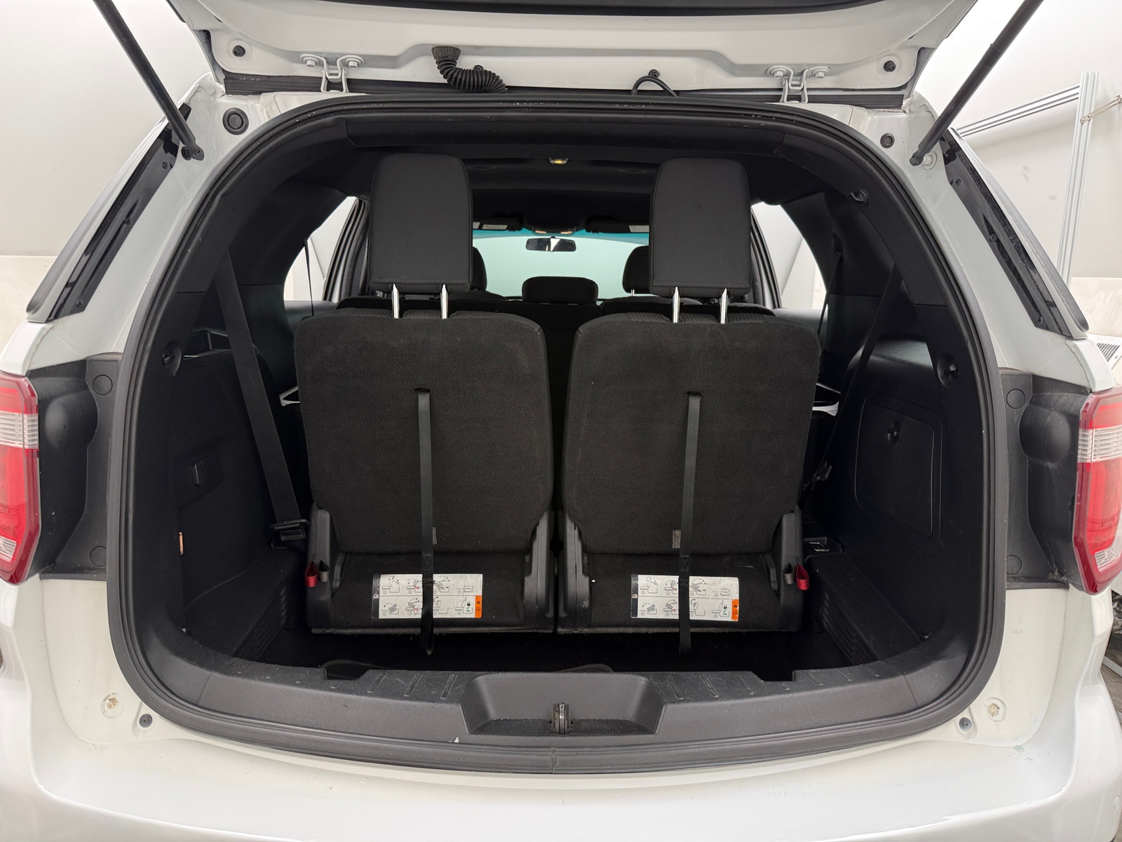 Thumbnail: 2016 Ford Explorer - 7