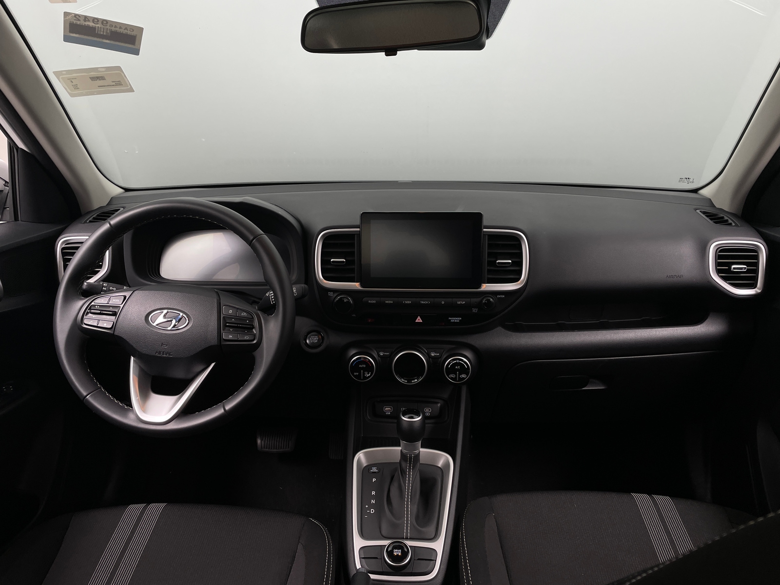 Thumbnail: 2025 Hyundai Venue - 3