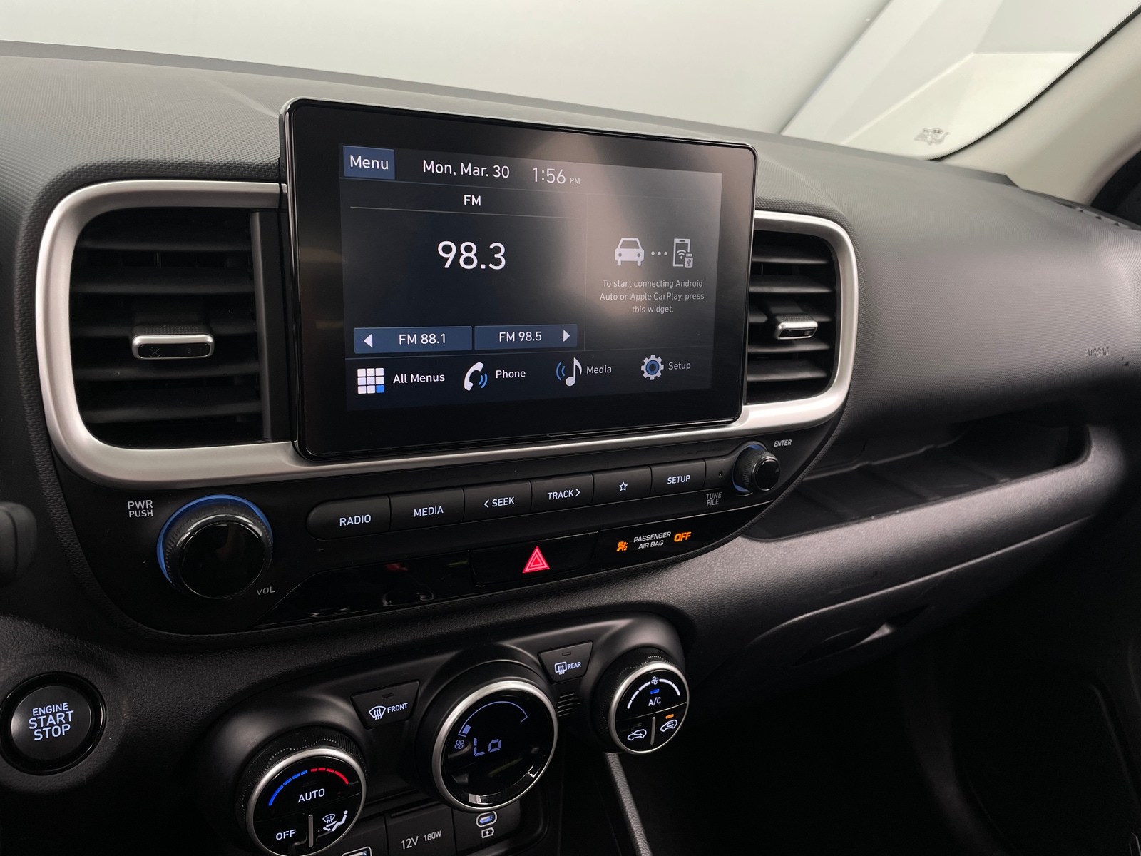 Thumbnail: 2025 Hyundai Venue - 4