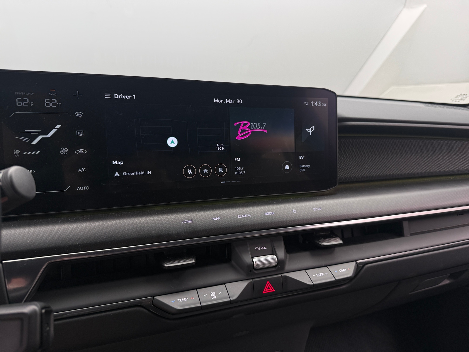 Thumbnail: 2024 Kia EV9 - 3