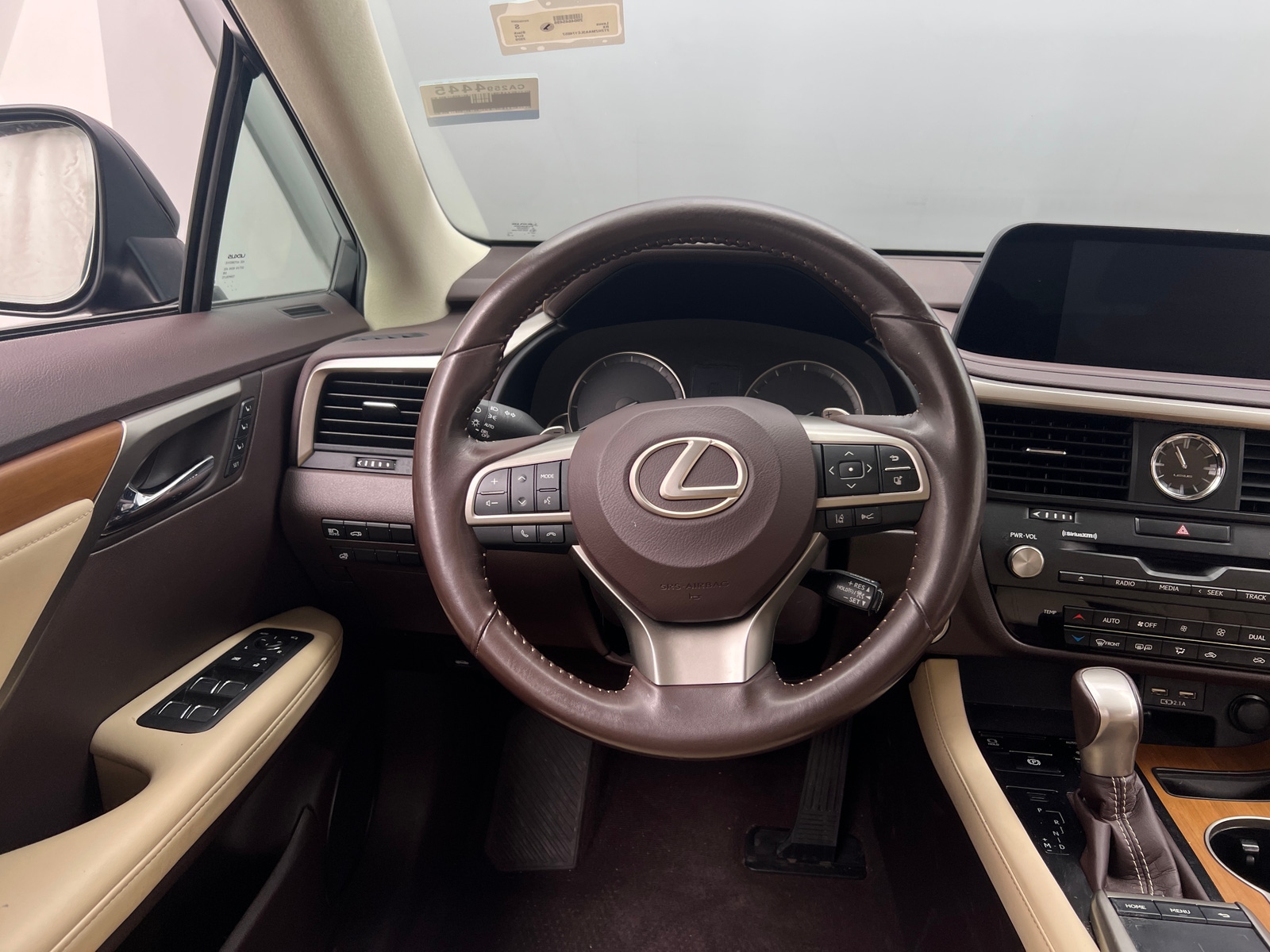 Thumbnail: 2020 Lexus RX - 4