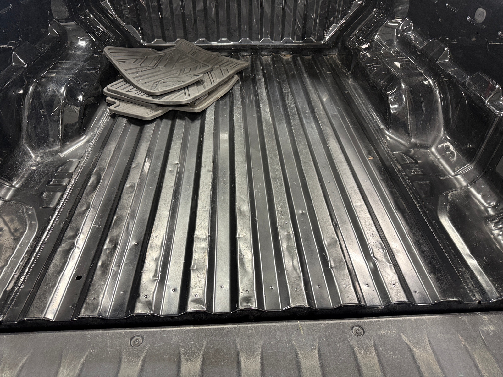 Thumbnail: 2024 Chevrolet Colorado - 7