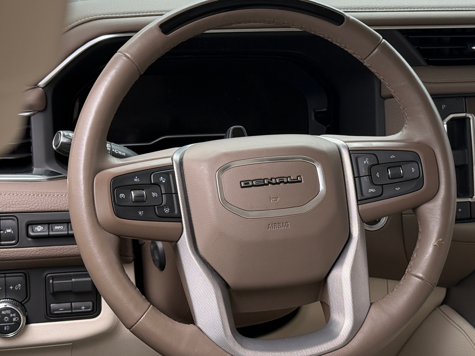 Thumbnail: 2023 GMC Yukon - 4