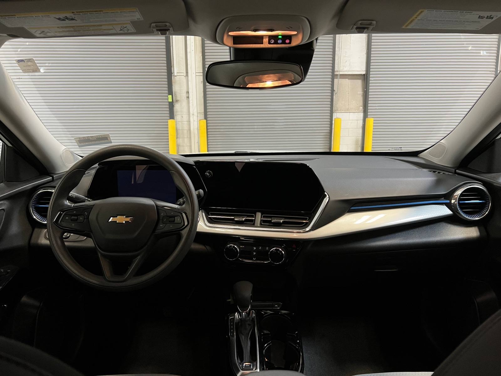 Thumbnail: 2025 Chevrolet Trax - 3