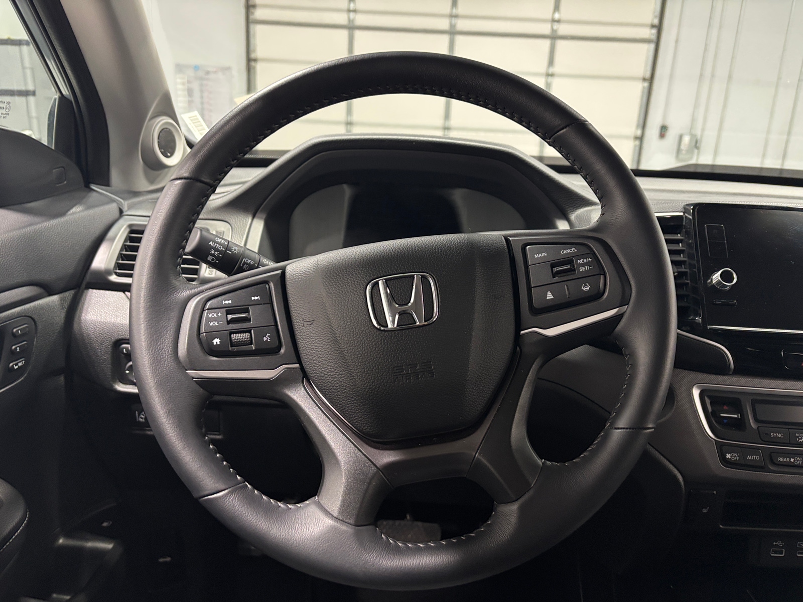 Thumbnail: 2025 Honda Ridgeline - 4