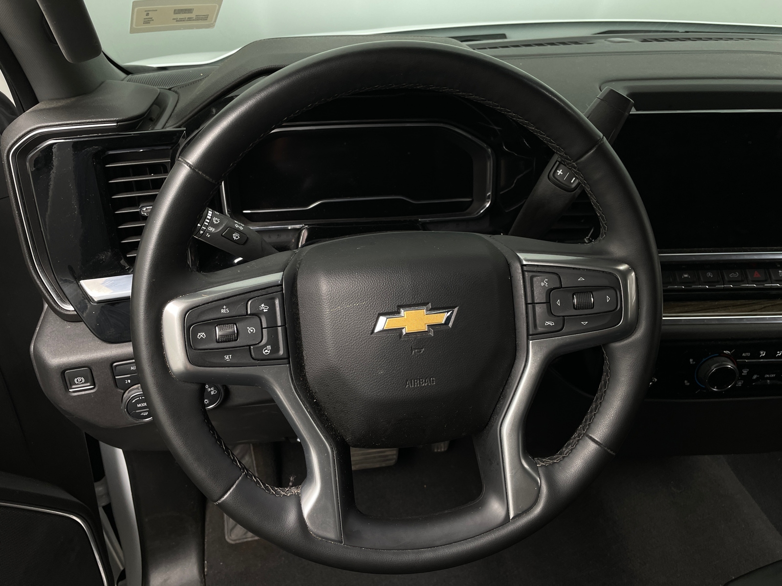 Thumbnail: 2024 Chevrolet Silverado 1500 - 5