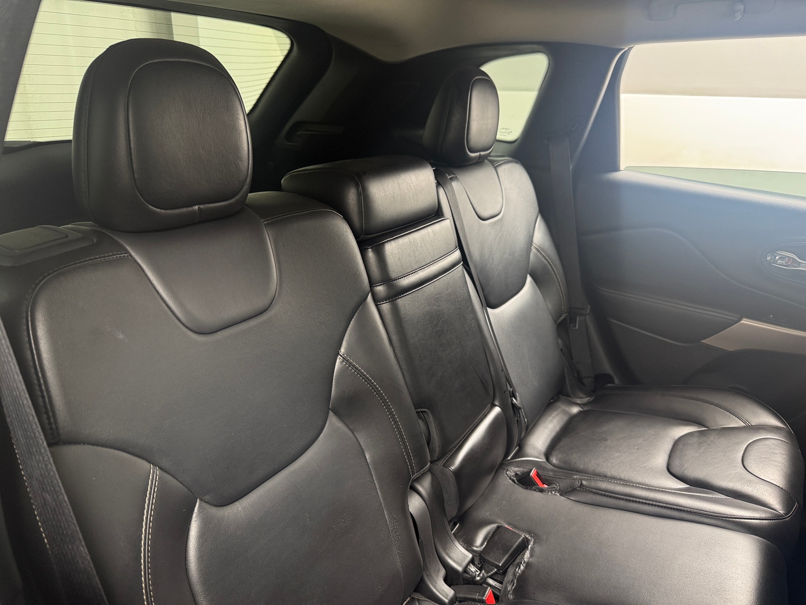 Thumbnail: 2018 Jeep Cherokee - 5